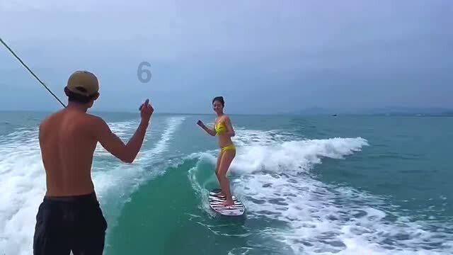 有什么好看的丧尸片吗？游戏画面