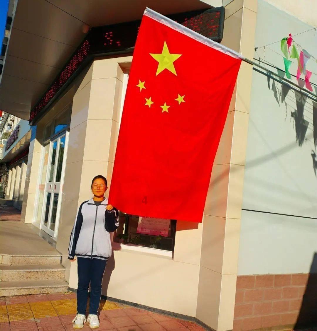 天津女排名将助阵，8000观众到场，排球之城名副其实！