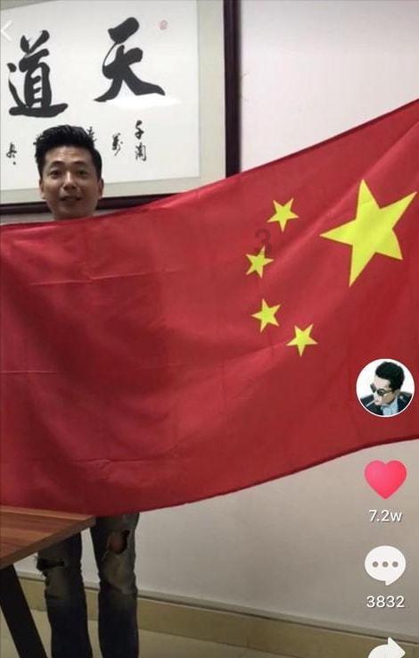 《爱情公寓1》得到了巨额奖金之后,公寓里的人发生了什么变化呢?-搜一搜你想知道的