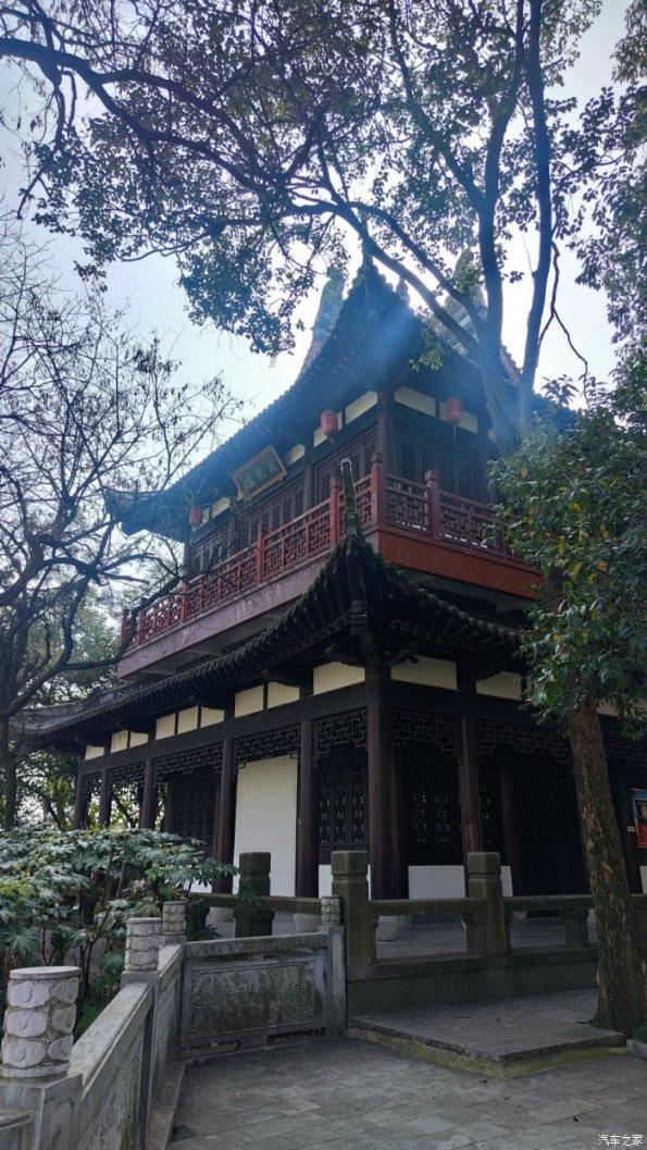 空中抛枪
